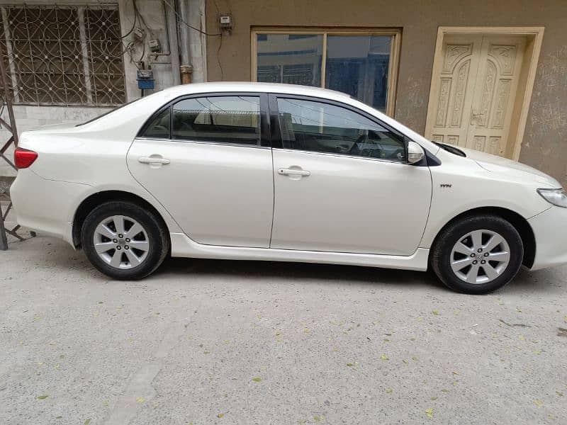 Toyota Corolla Altis 1.8 2