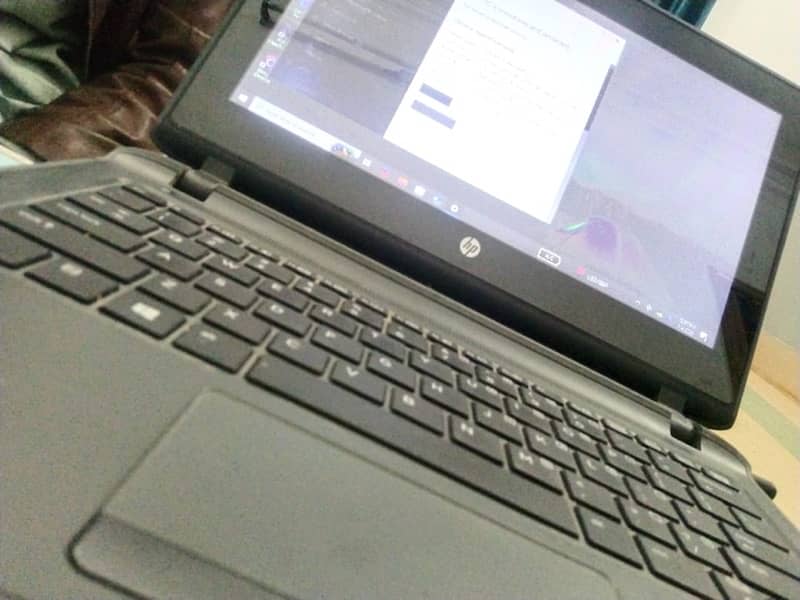 HP PRO BOOK FUL 10/10 condition 2