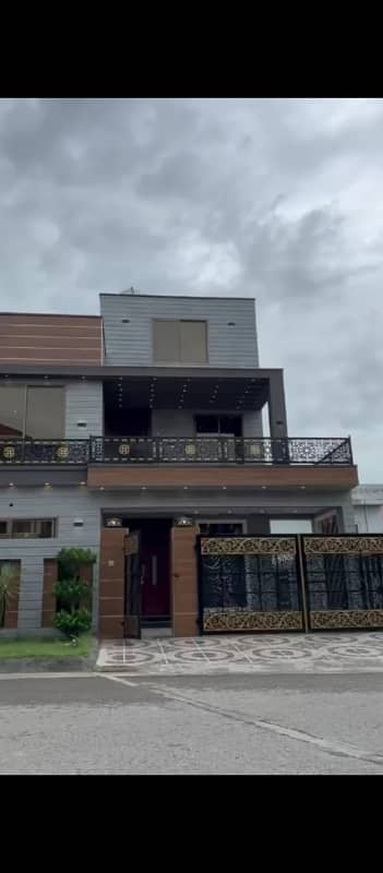 10 Marla Elegant House for Sale in J Block, Citi Housing Jhelum 1