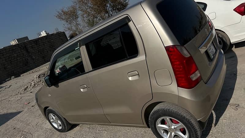 Suzuki Wagon R 2015 4