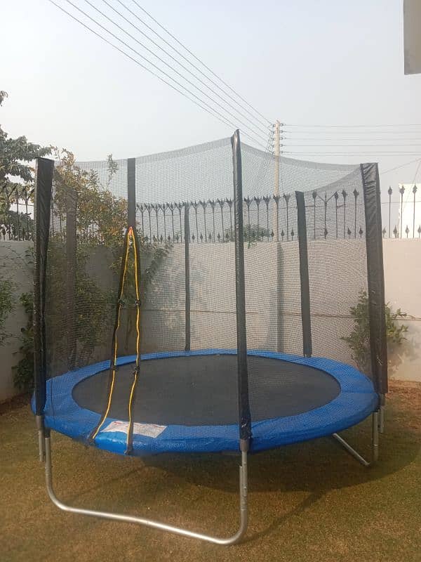 8ft trampoline 1