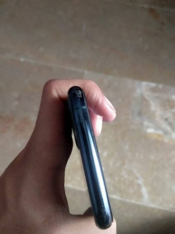 IPHONE 11 PRO NON PTA 2