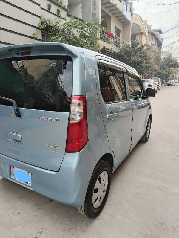 Suzuki Wagon R 2015 13