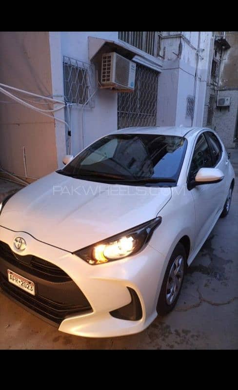 Toyota Yaris Hatchback X 2022 5