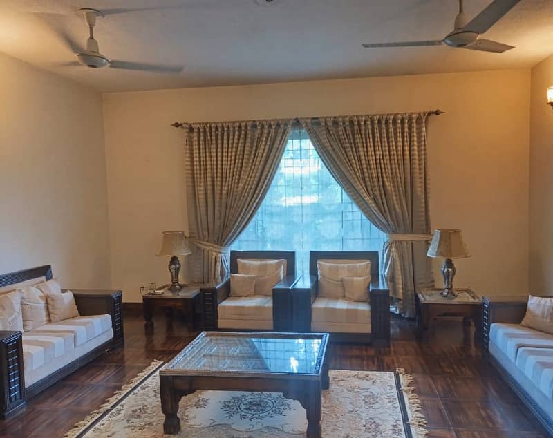 01 Kanal Modern Design House For Rent In DHA Phase 1 Lahore. 3