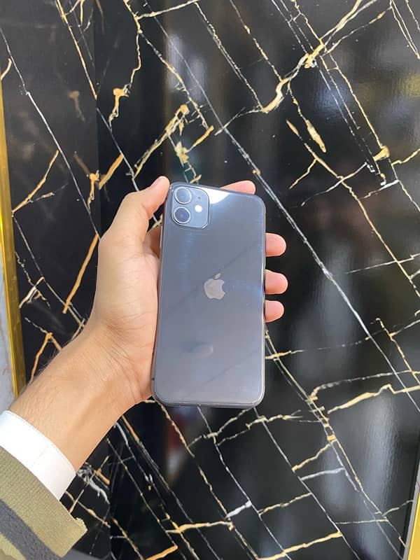 best offer iPhone 11 PTA APPROVED 0