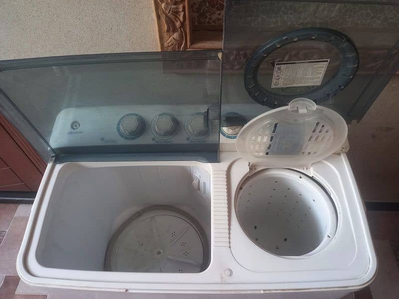 Dawlance Washer and Dryer 9