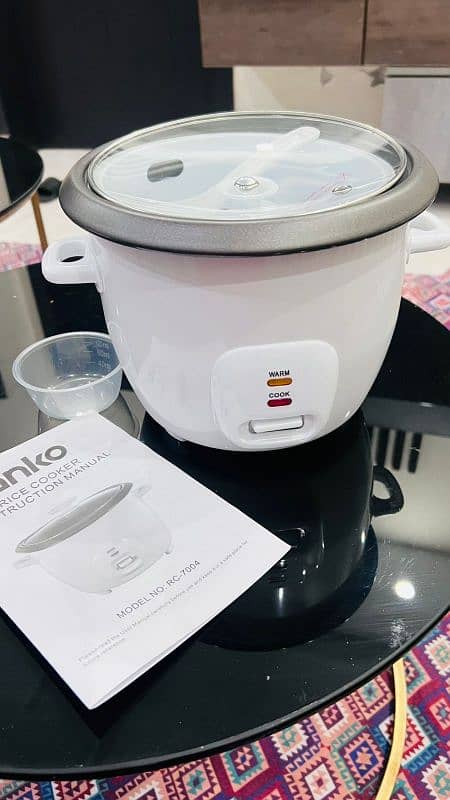 Rice cooker and steamer 1