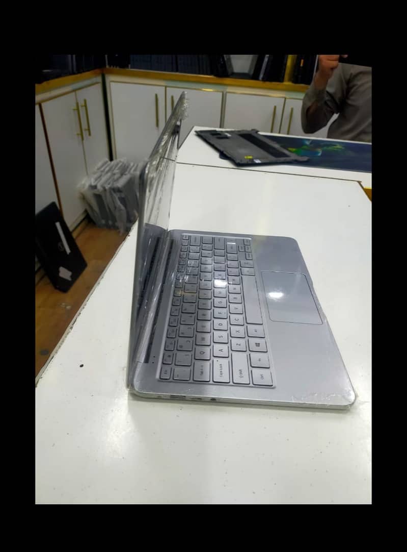 Lenovo Chromebook 300E 16