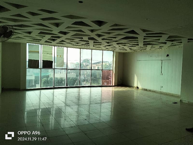 06 MARLA OFFICE 2ND FLOOR EXCELLENT LOCATION 9