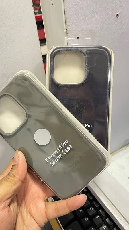 iPhone 14pro silicon cover 0