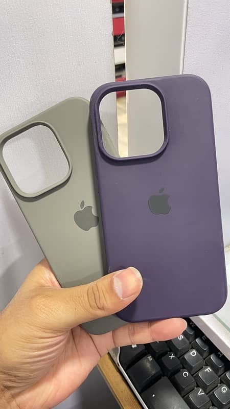 iPhone 14pro silicon cover 1