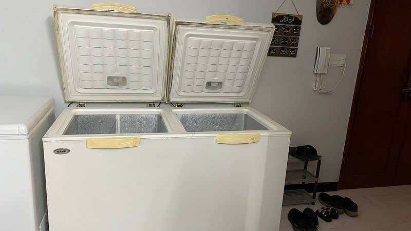 waves freezer 2 door for sale 0