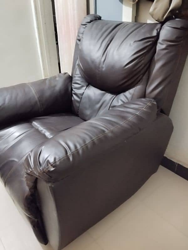 Brown Colour Recliner 1