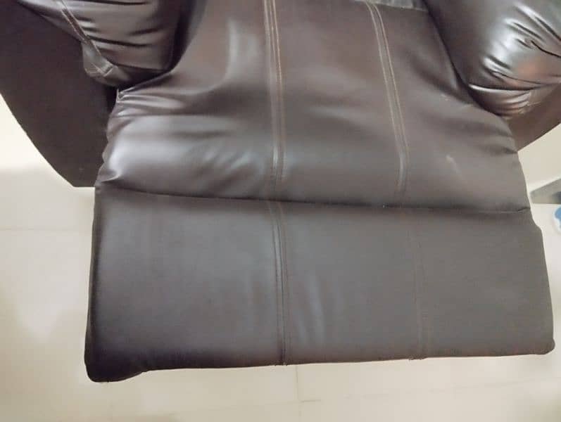 Brown Colour Recliner 3