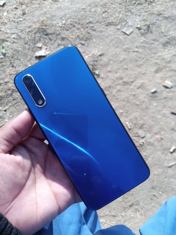 vivo s1 Mobile 4+2/128 1