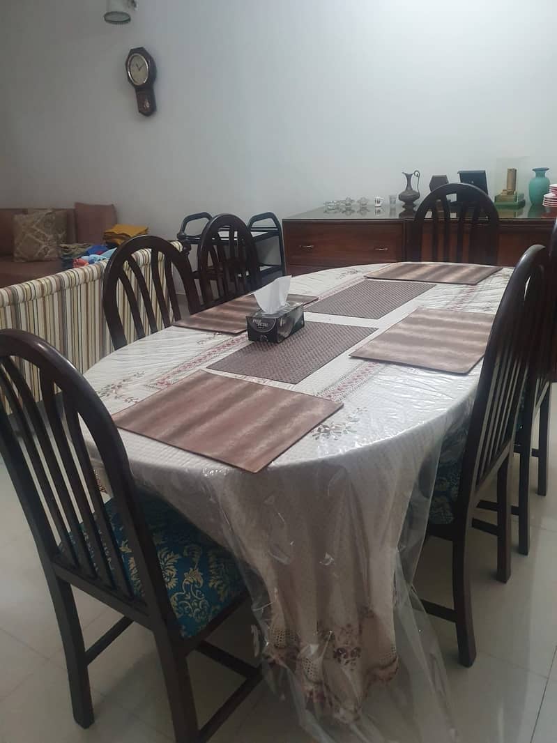 Dining table with 6 chairs 2