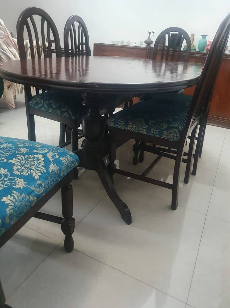 Dining table with 6 chairs 5