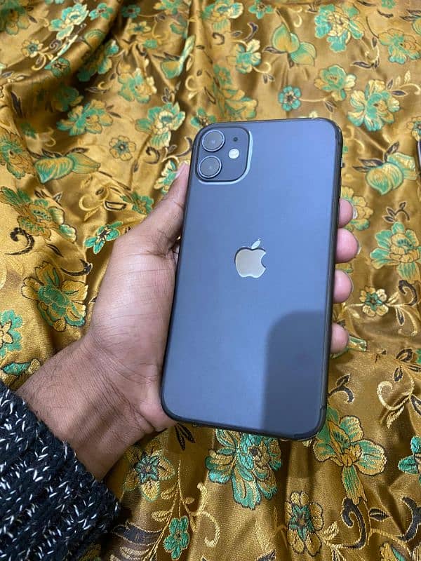 iphone 11 black colour 64 gb non pta 3