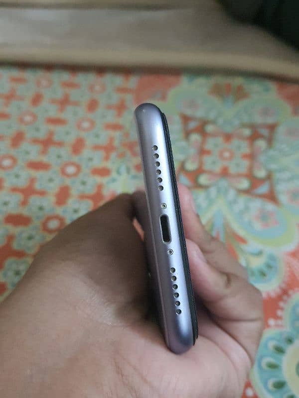 iphone 11 10 by 10 condition 7