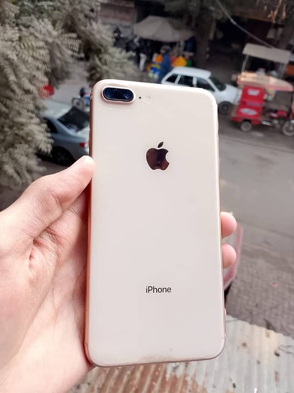 iPhone 8 Plus LLA Model 1