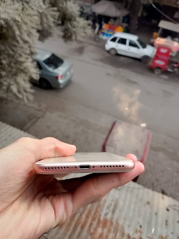 iPhone 8 Plus LLA Model 3