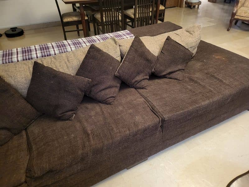 Used L-Shaped Sofa, 7 Seater. URGENT SALE. 0