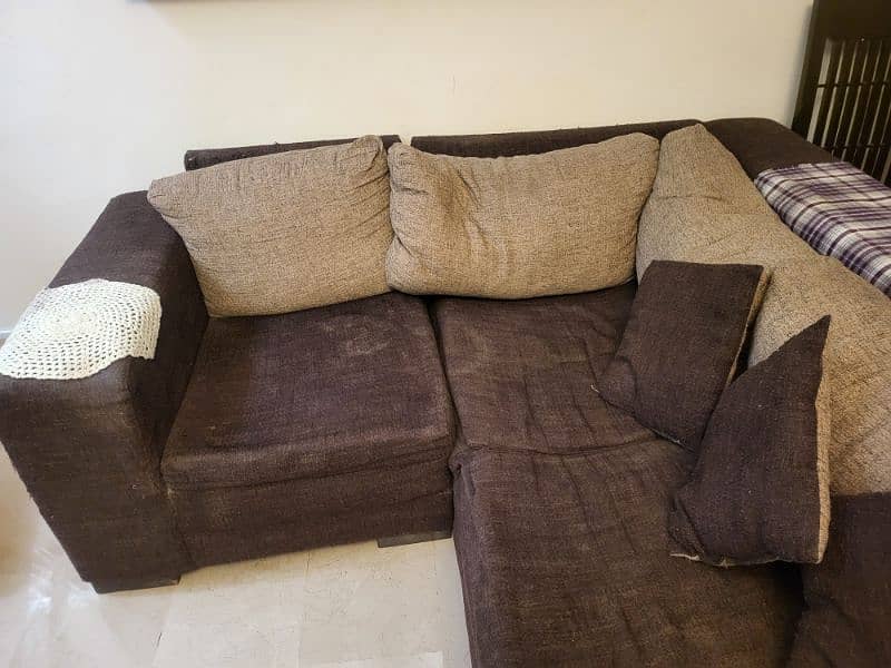 Used L-Shaped Sofa, 7 Seater. URGENT SALE. 2