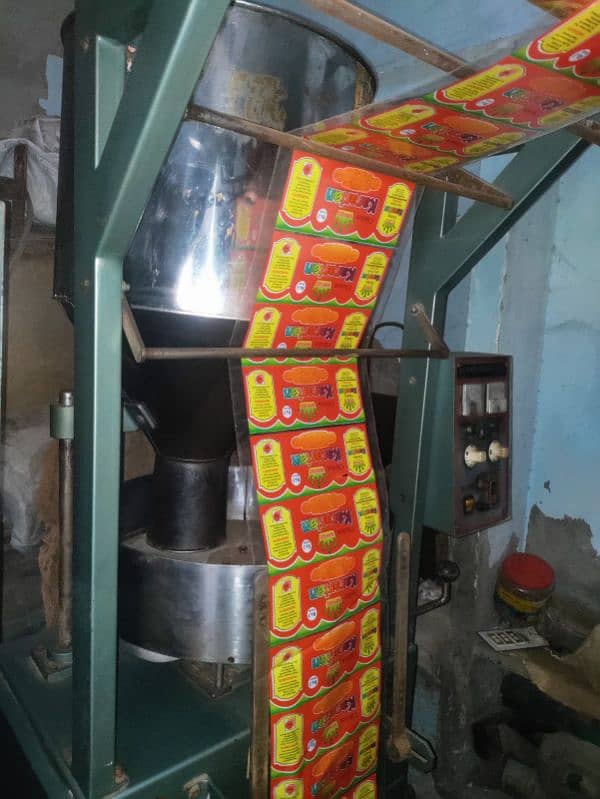 Food packing machine (slanty, snacks, nimko, daal, masala) 1