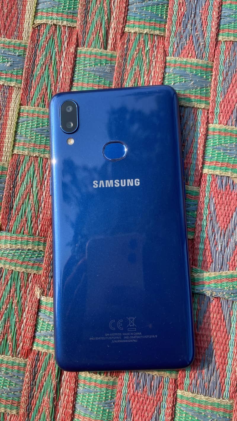 samsung A10s 10/10 condition ram 2 32 in box all ok price 16000 3