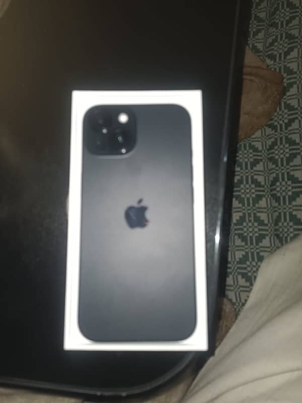 iPhone 15 128GB 1