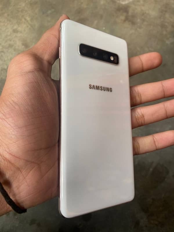 Samsung Galaxy S10 plus 8/128 phone Num 03064206549 0