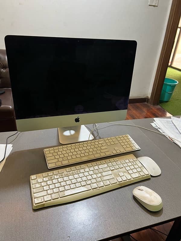 IMAC 4K (used) 21.5 inch | 2 TB | 16 GB (2017) 10