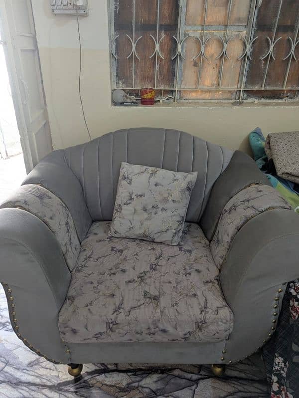 Five Seater comfortable almost new Sofa 2