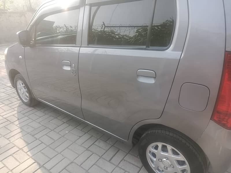 Suzuki Wagon R 2019 3