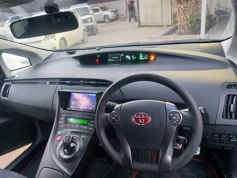 Toyota Prius 2012 3