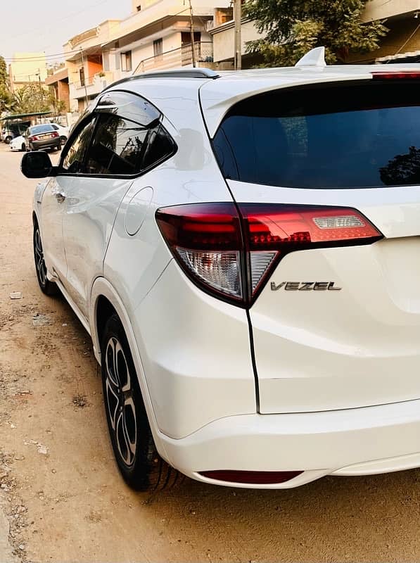 Honda Vezel 2015 6