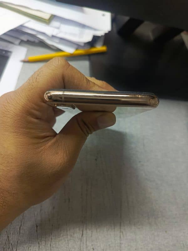 iphone xs dual sim PTA 100% Geniun 4