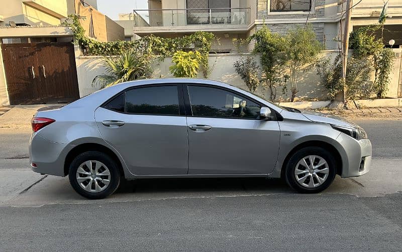 Corolla GLI Automatic 2014-15 1st Owner Original Condition Locaton Dha 3