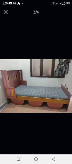 AoA I m selling  my bed set including a study talbe