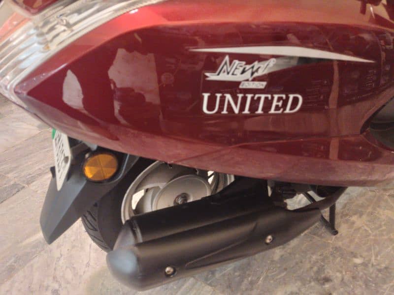 united 100cc petrol scooty 2019 5