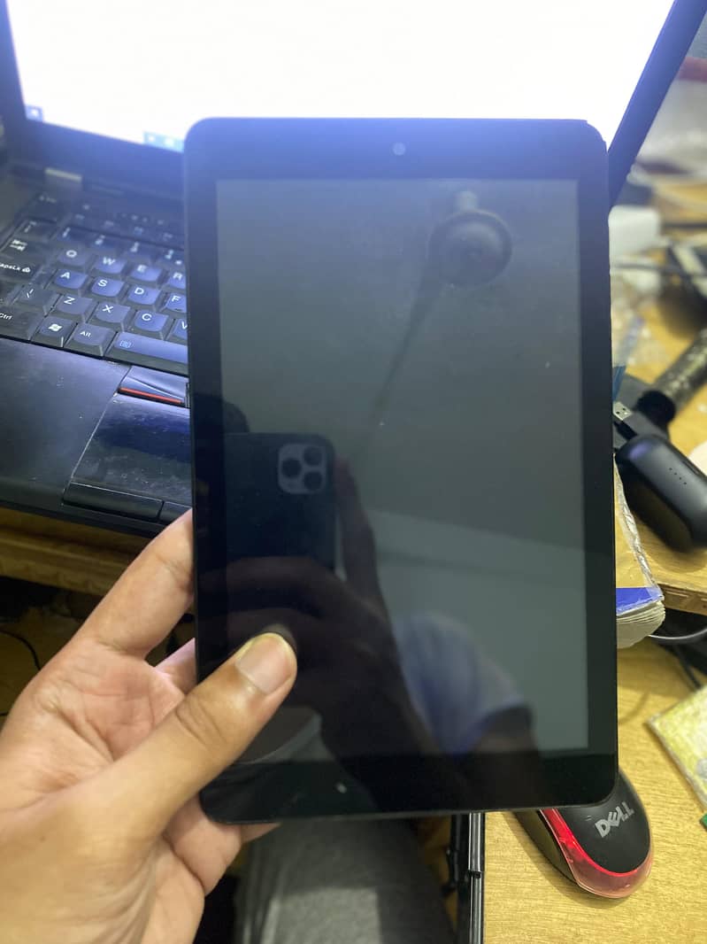 Dell Venue 8 16 GB Tablet (Faulty) 0