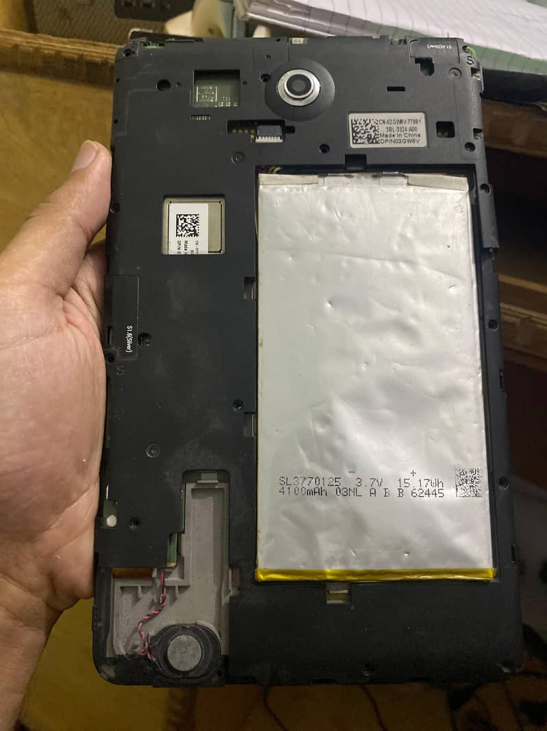 Dell Venue 8 16 GB Tablet (Faulty) 1