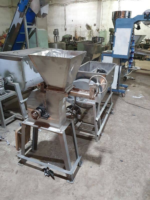 Multiple Products Packing Machine for Surf Slanty Nimko Salt Rice Chip 7