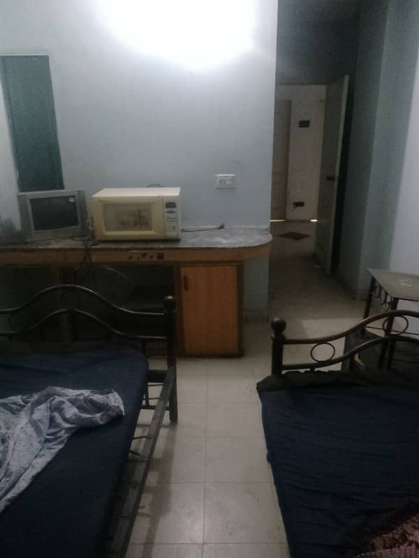 Idol furnished apartment male/ female 2