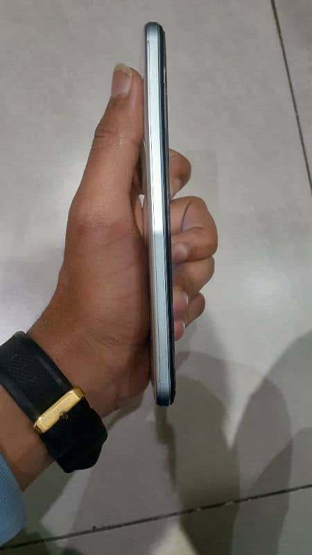 Vivo Y21 1