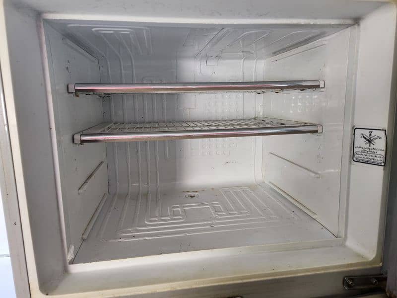 Dawlance Fridge Family Size 1