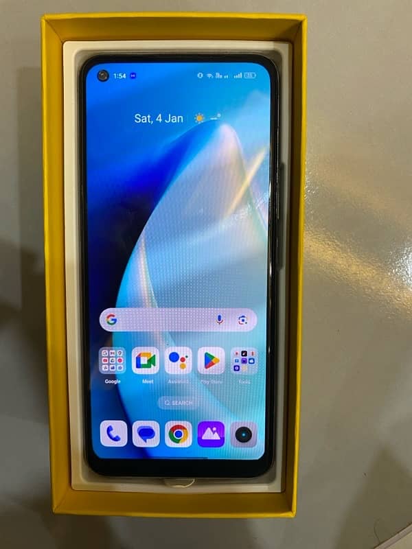 Realme 8 8/128 with complete box 2