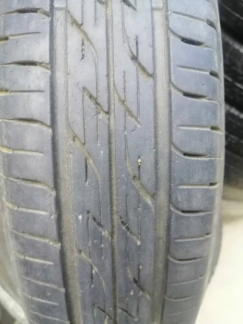 Bridgestone tubeless tyre 155/80/13 available for sale. 1