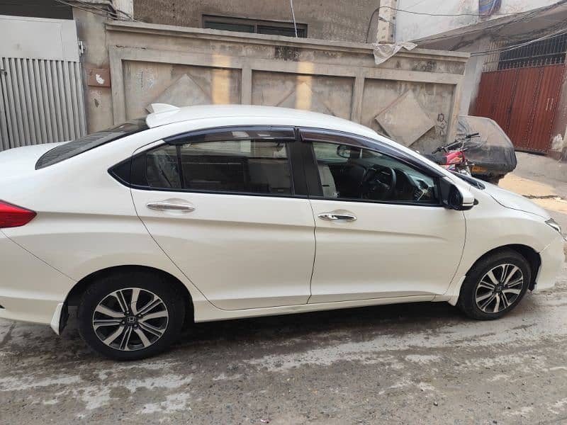 Honda City Aspire 2022 15500 KLM used janion 3